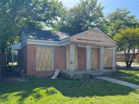 2209 N Prairie Avenue Dallas TX 75204