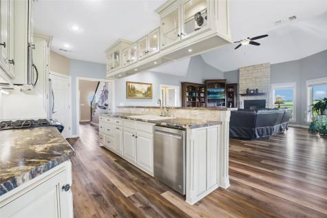1906 Farm Road 1506 Paris TX 75460
