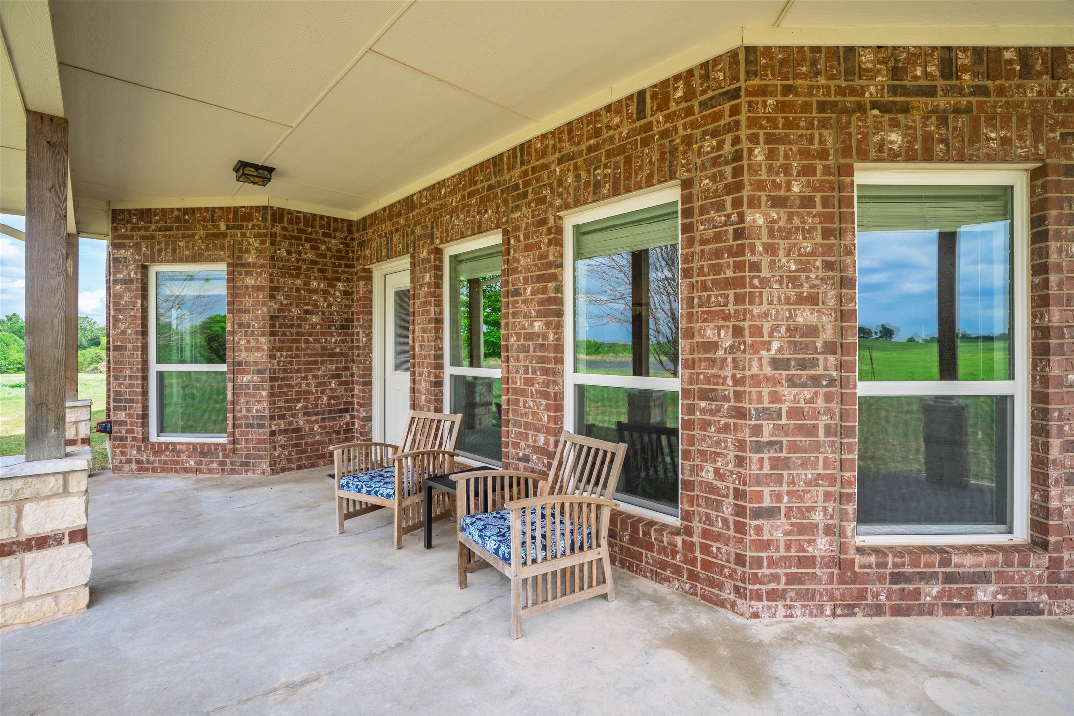 1906 Farm Road 1506 Paris TX 75460