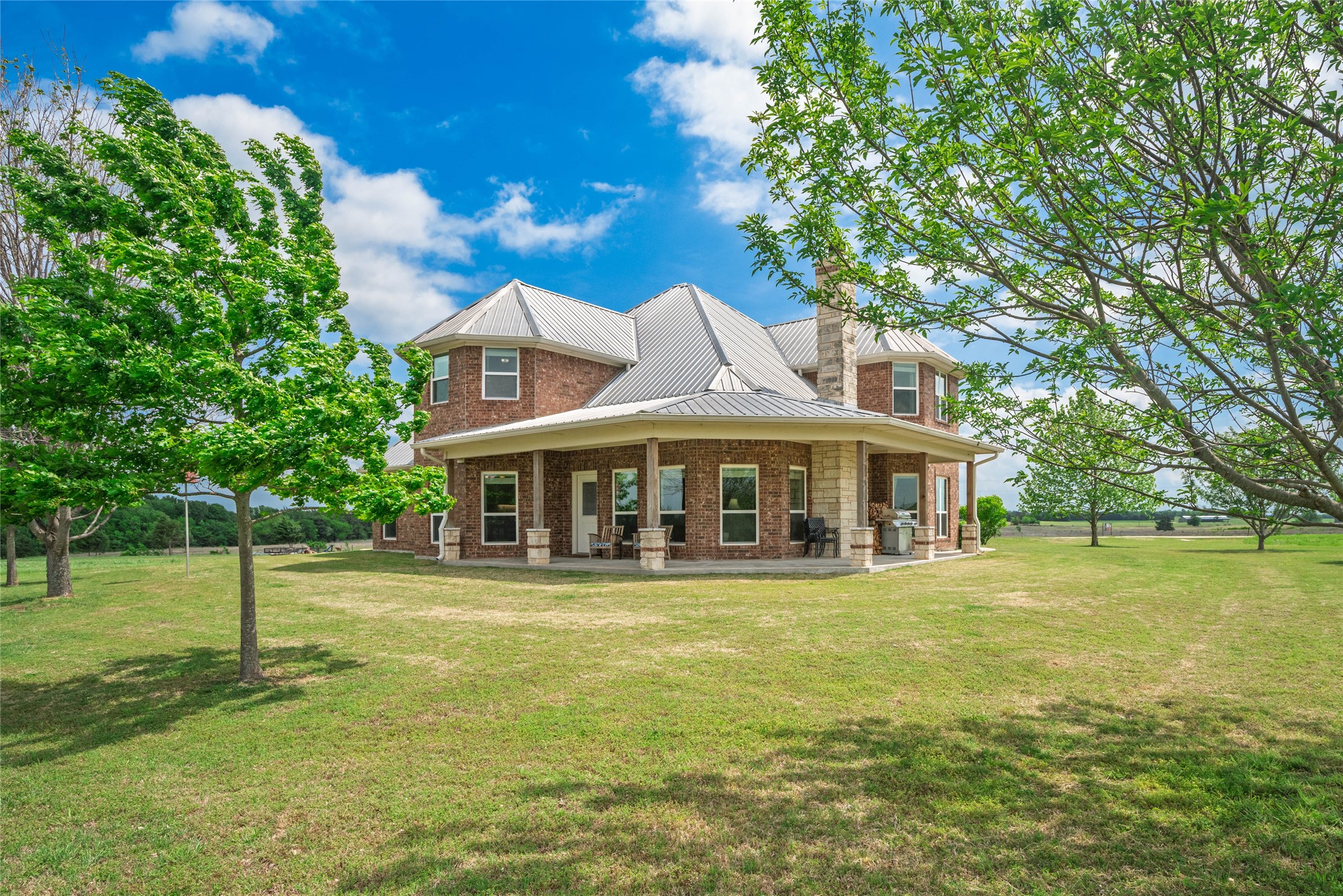1906 Farm Road 1506 Paris TX 75460
