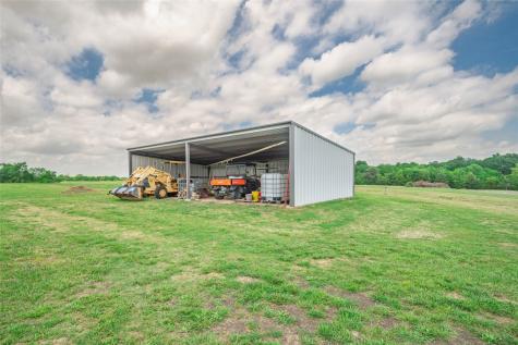 1906 Farm Road 1506 Paris TX 75460