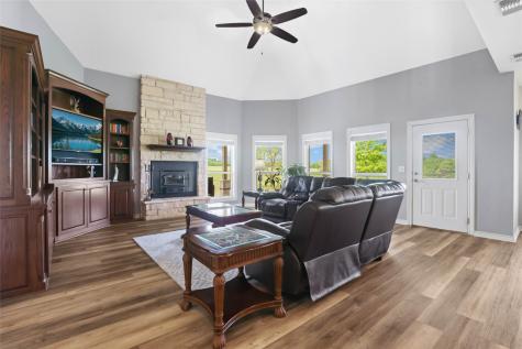 1906 Farm Road 1506 Paris TX 75460