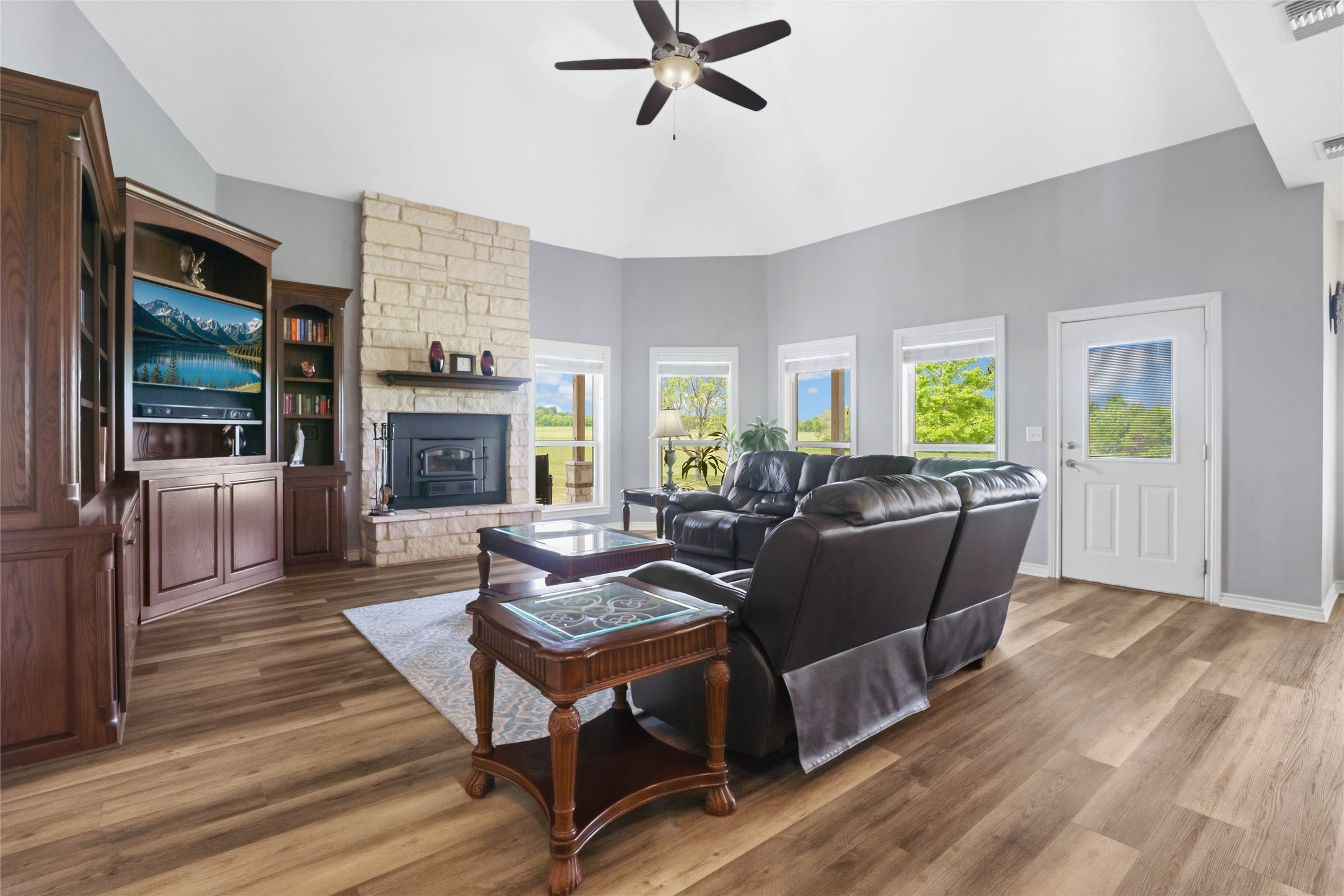 1906 Farm Road 1506 Paris TX 75460