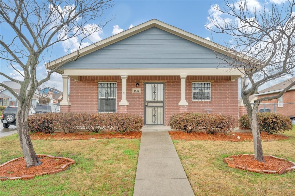 1822 Jim Reinthal Court Dallas TX 75217