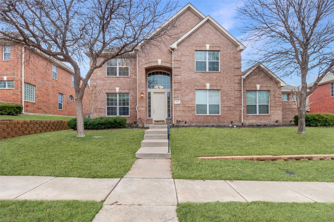 8916 Woodway Drive Irving TX 75063