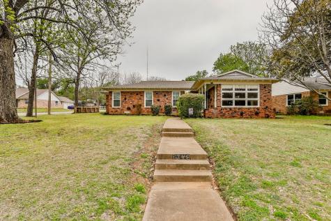 1748 Lake Shore Drive Fort Worth TX 76103