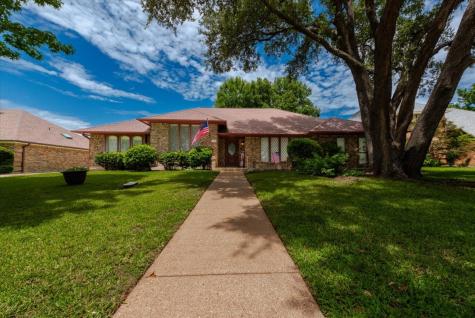 1115 Shady Oak Trail Mansfield TX 76063