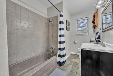 102 Thomas Street Joshua TX 76058