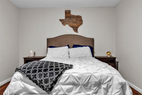 102 Thomas Street Joshua TX 76058