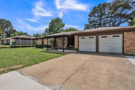102 Thomas Street Joshua TX 76058