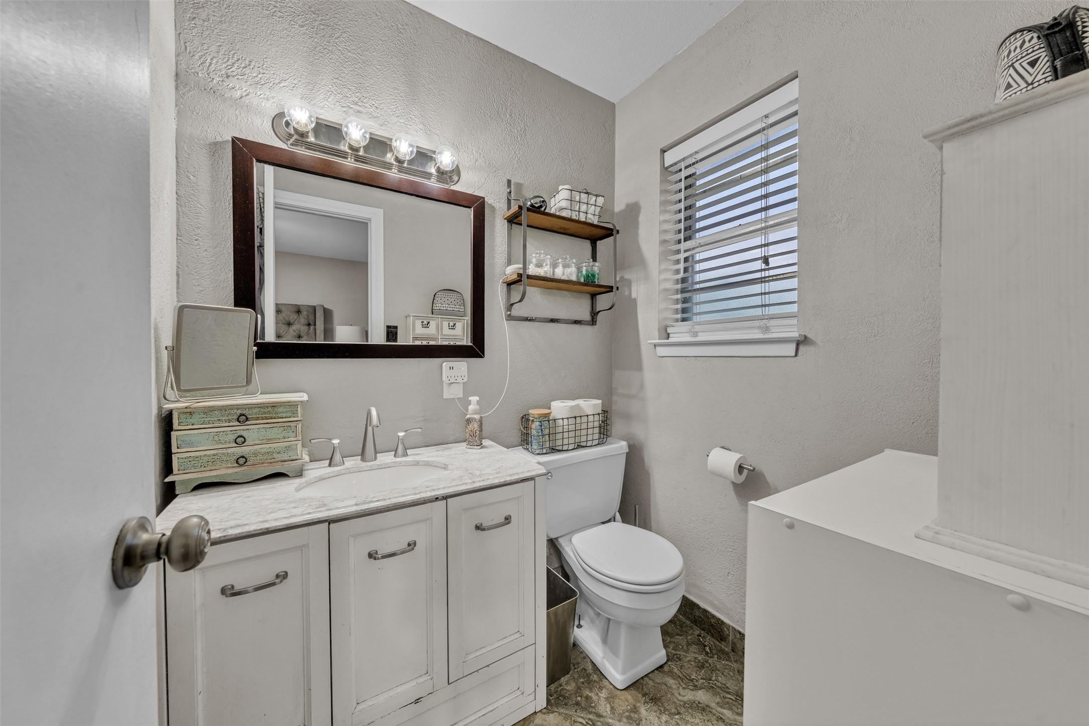 102 Thomas Street Joshua TX 76058