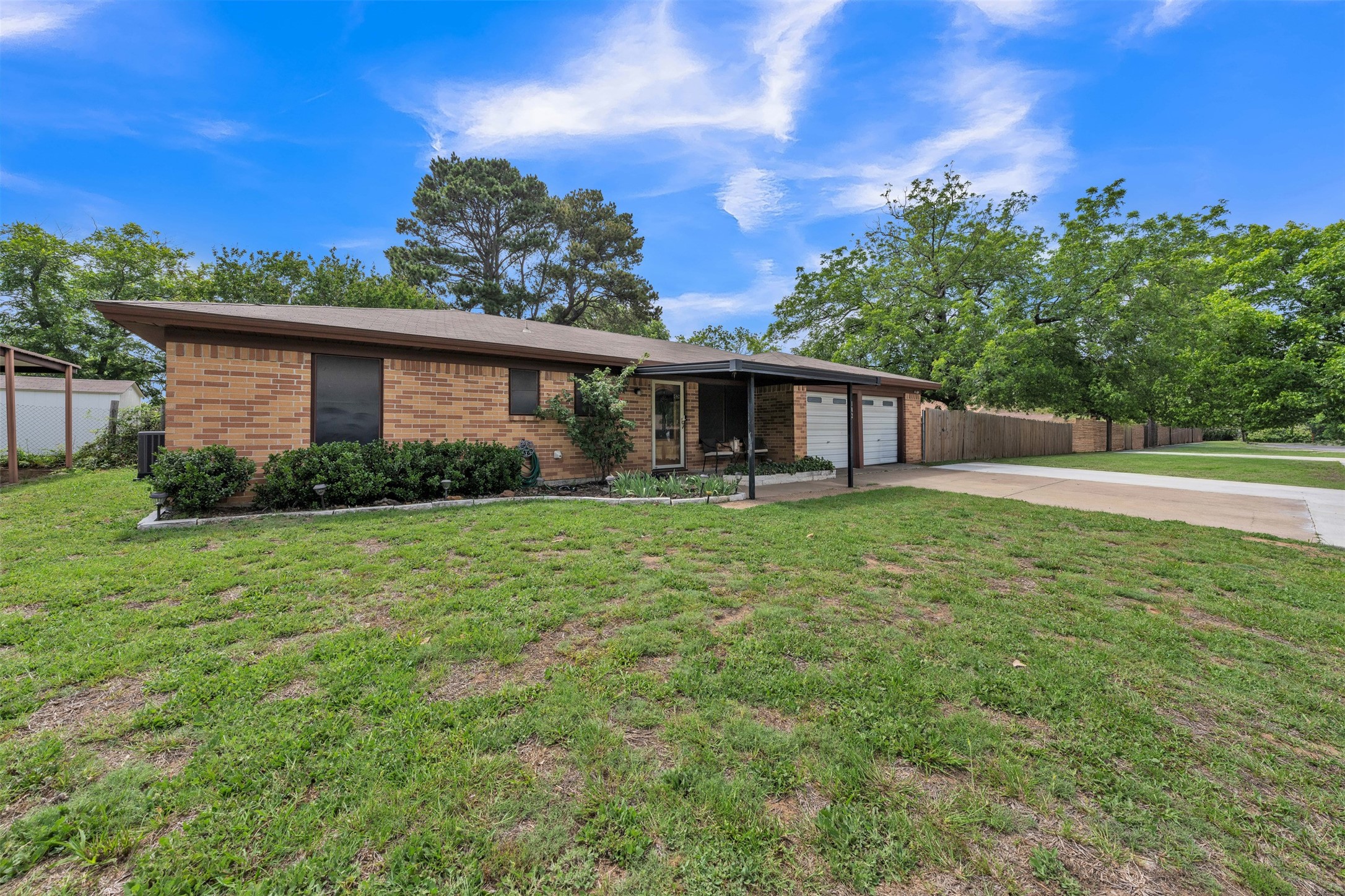 102 Thomas Street Joshua TX 76058