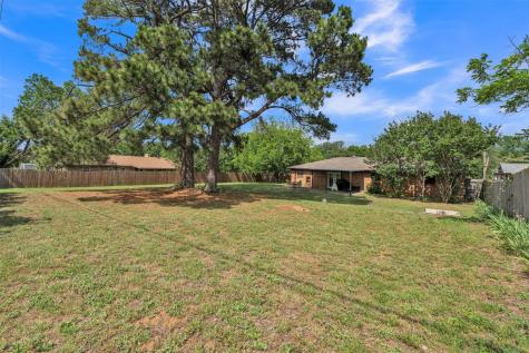 102 Thomas Street Joshua TX 76058