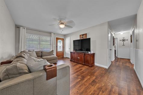 102 Thomas Street Joshua TX 76058