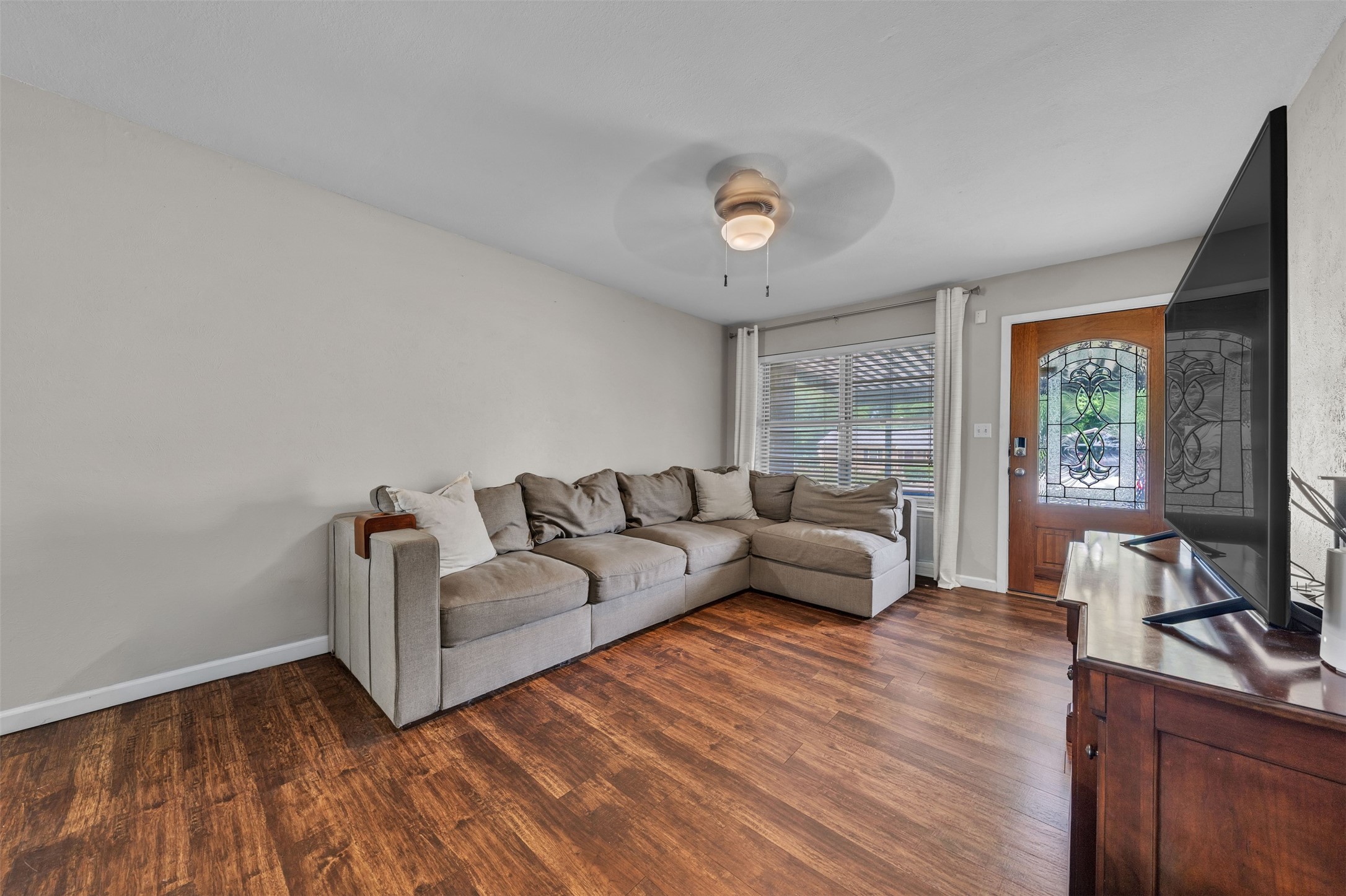102 Thomas Street Joshua TX 76058