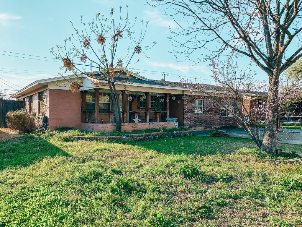 10023 Brockbank Drive Dallas TX 75229