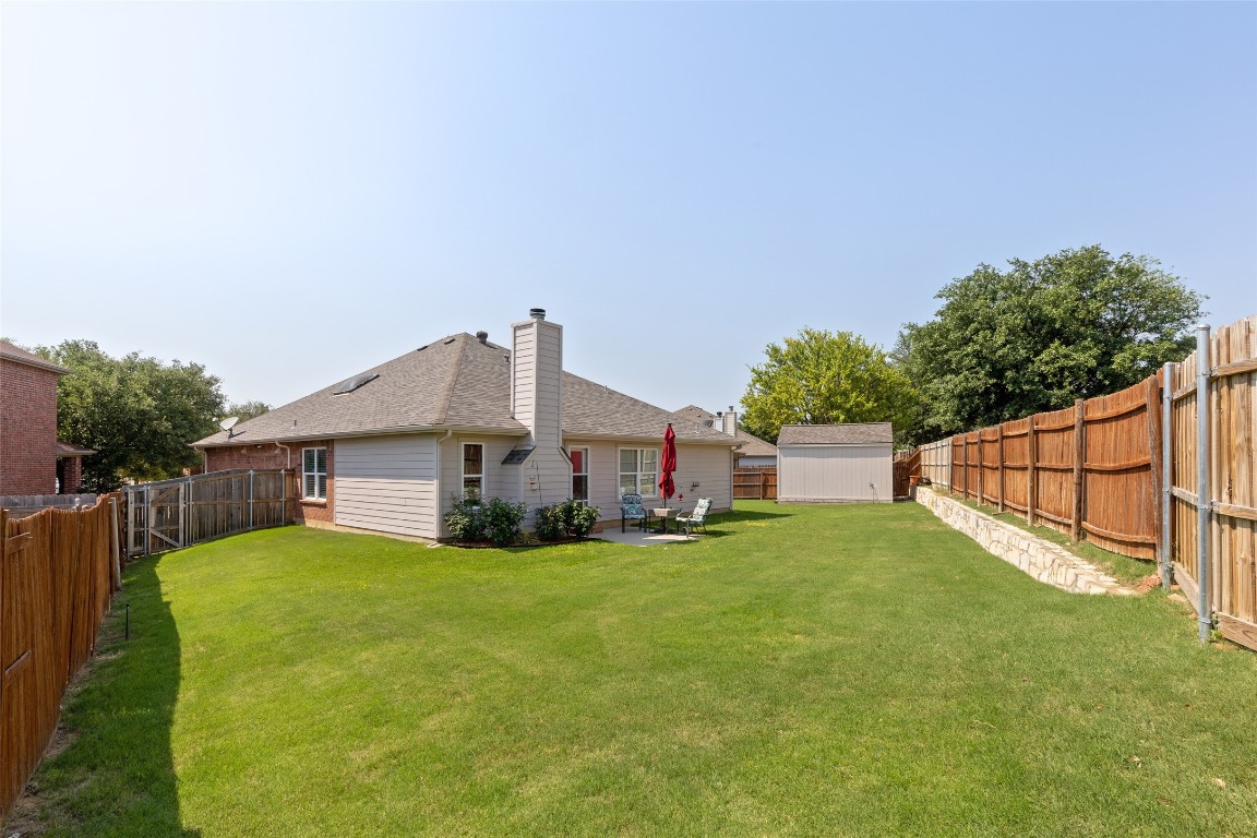 1000 Albatross Lane Aubrey TX 76227