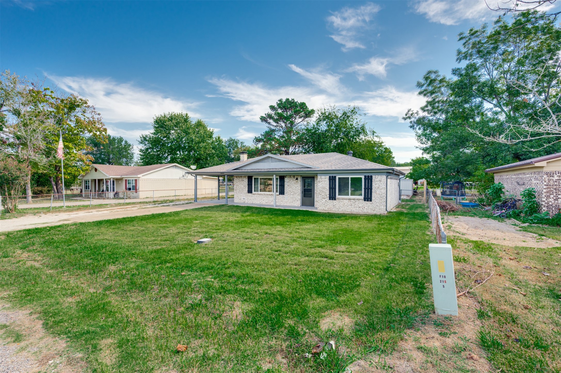 130 Wright Drive Blossom TX 75416