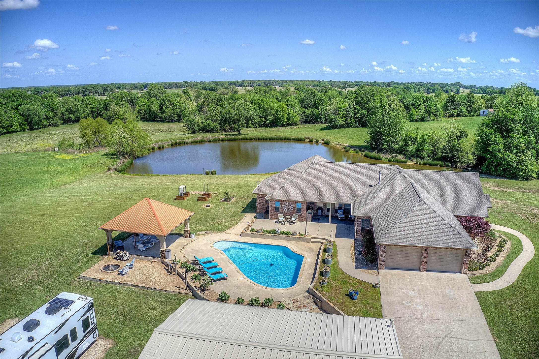 690 County Road 3020 Mount Vernon TX 75457
