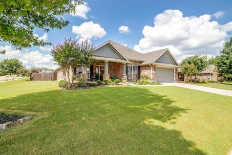 712 Lone Oak Court Burleson TX 76028