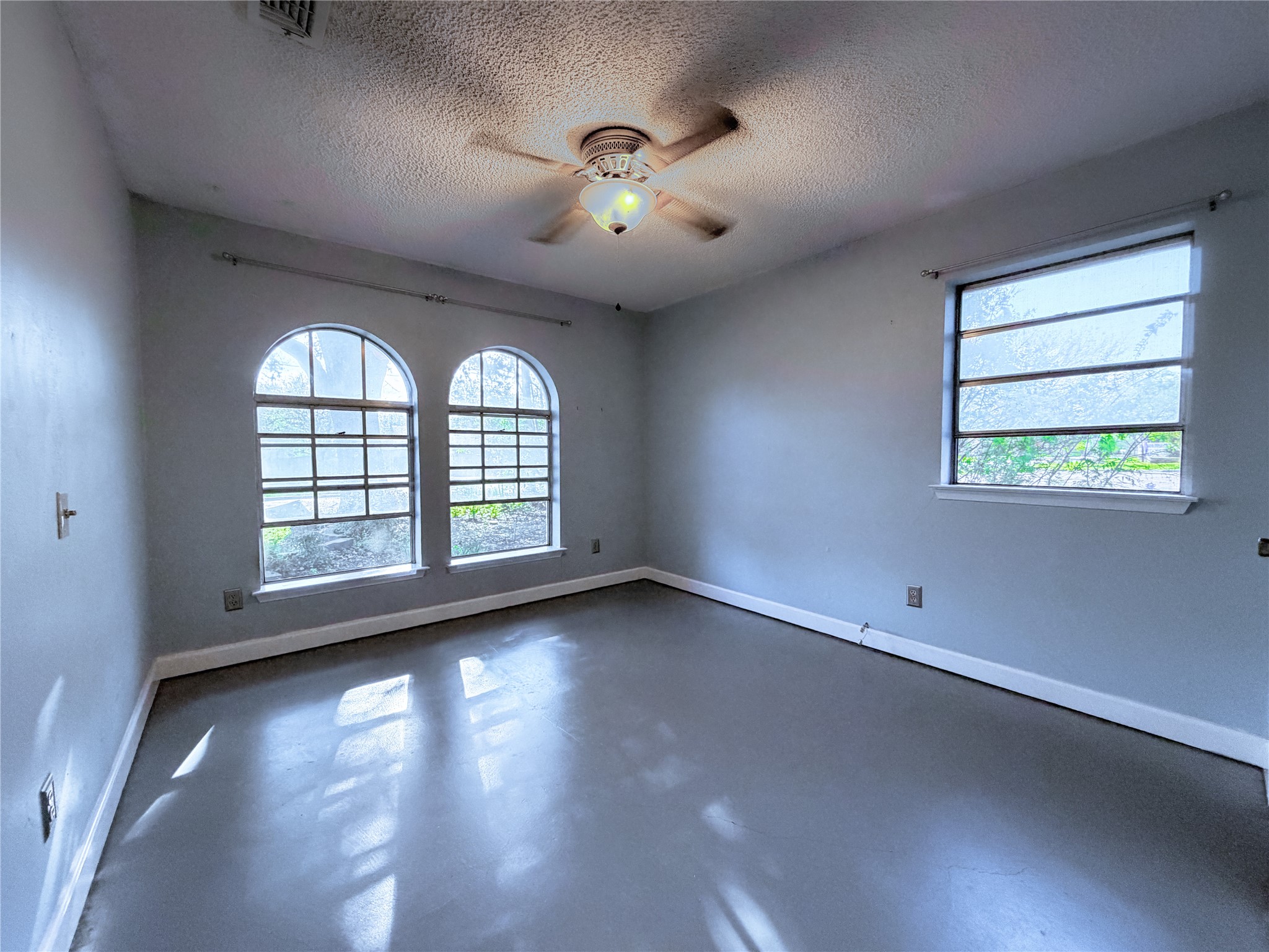1118 Bryant Street Benbrook TX 76126