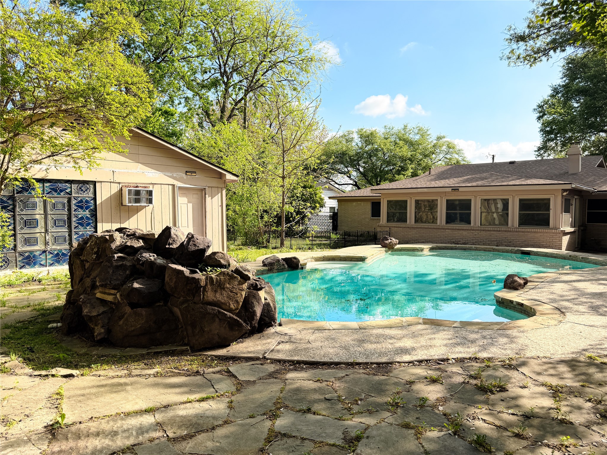 1118 Bryant Street Benbrook TX 76126