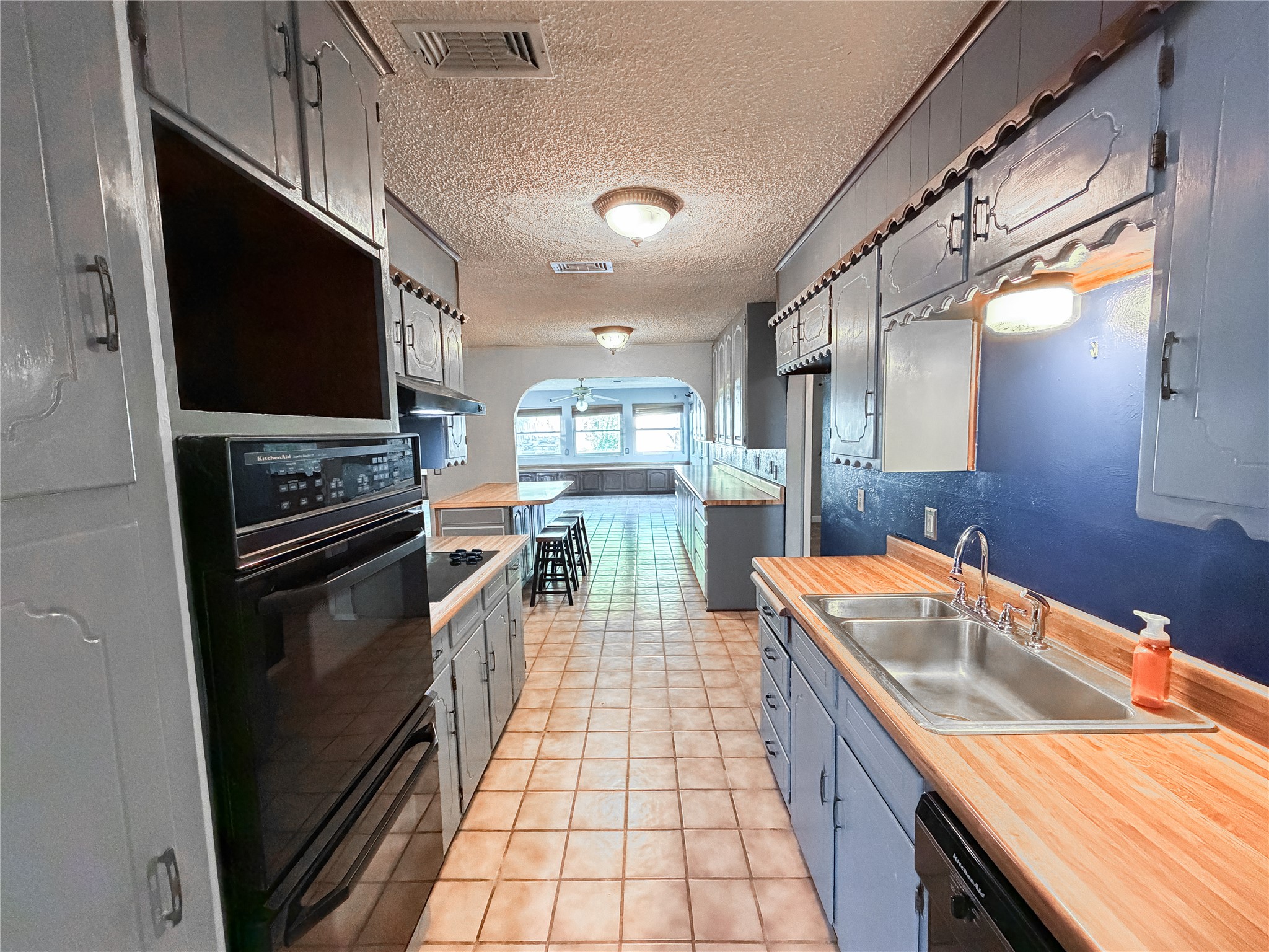1118 Bryant Street Benbrook TX 76126