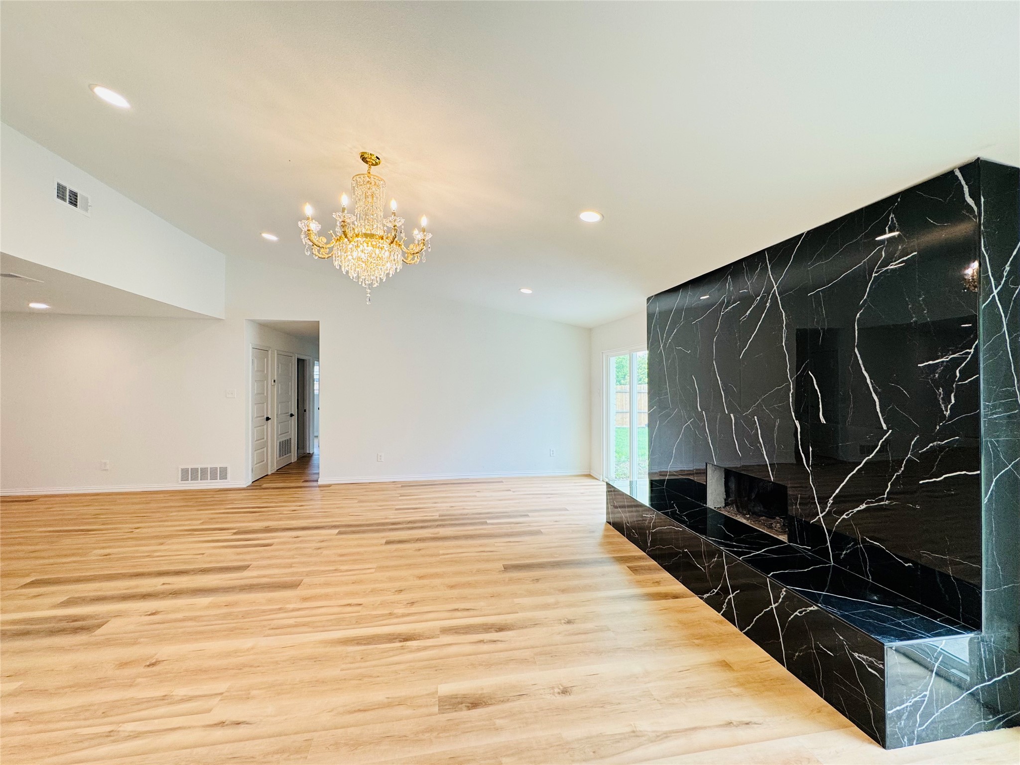 409 Bodart Lane Fort Worth TX 76108