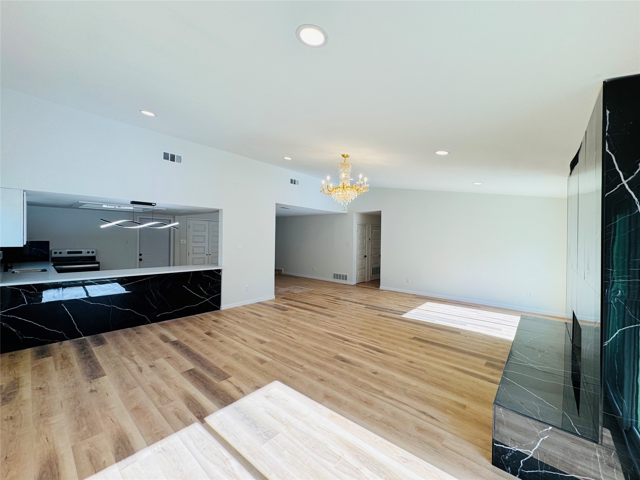 409 Bodart Lane Fort Worth TX 76108