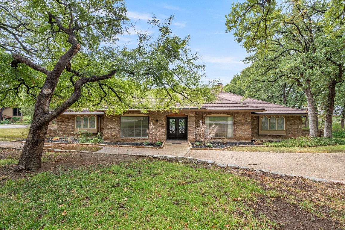 6155 Foxglove Court Fort Worth TX 76112