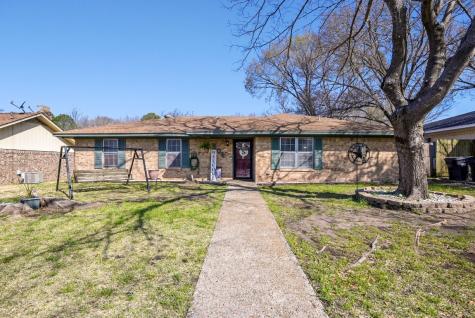 204 Churchill Avenue Corsicana TX 75110