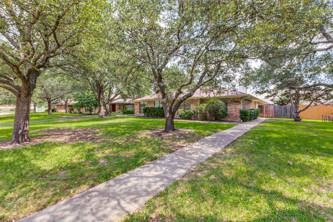 811 Saint Paul Court Richardson TX 75080