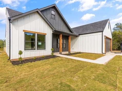2312 Neches Street Granbury TX 76048