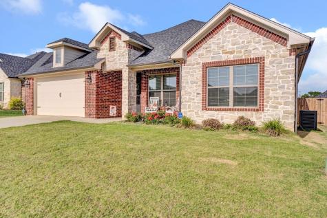 221 Patience Avenue Lindale TX 75771