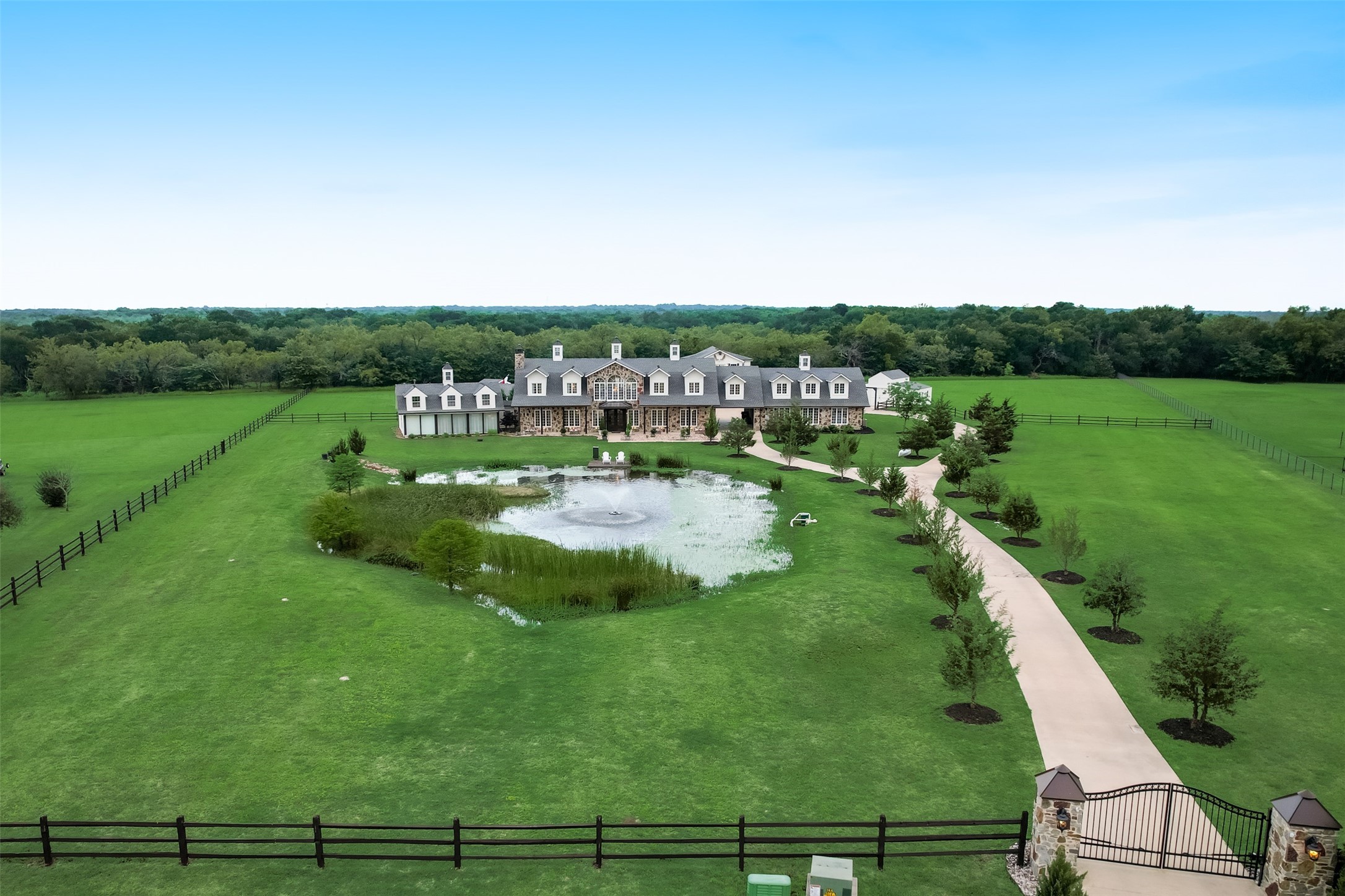 813 Horseshoe Bend Royse City TX 75189