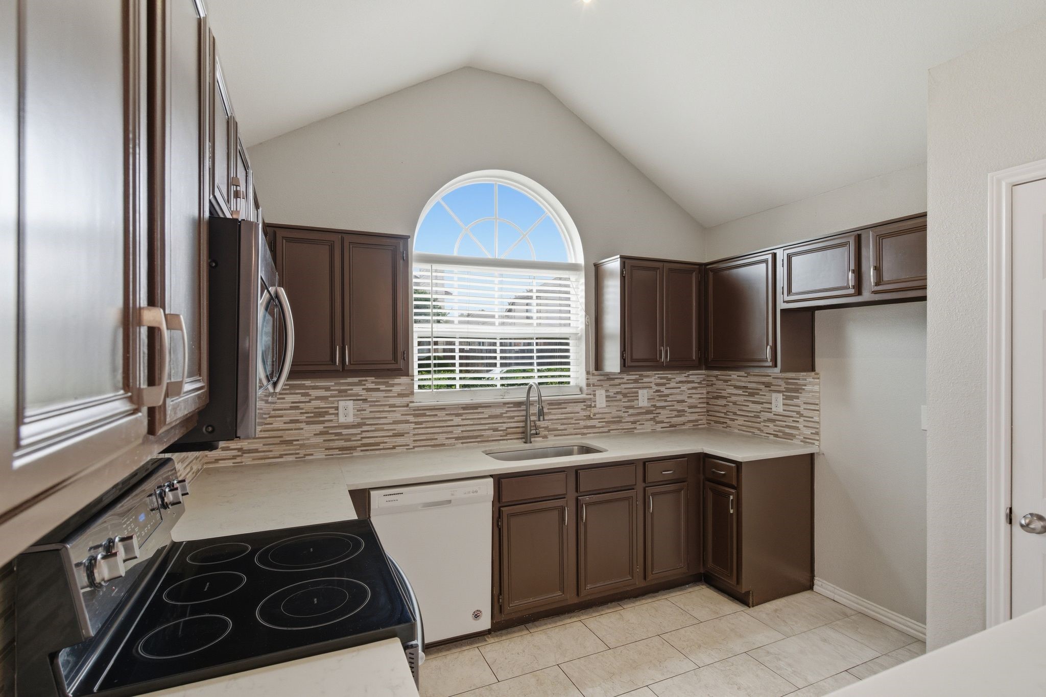 1800 Pine Ridge Drive Bedford TX 76021