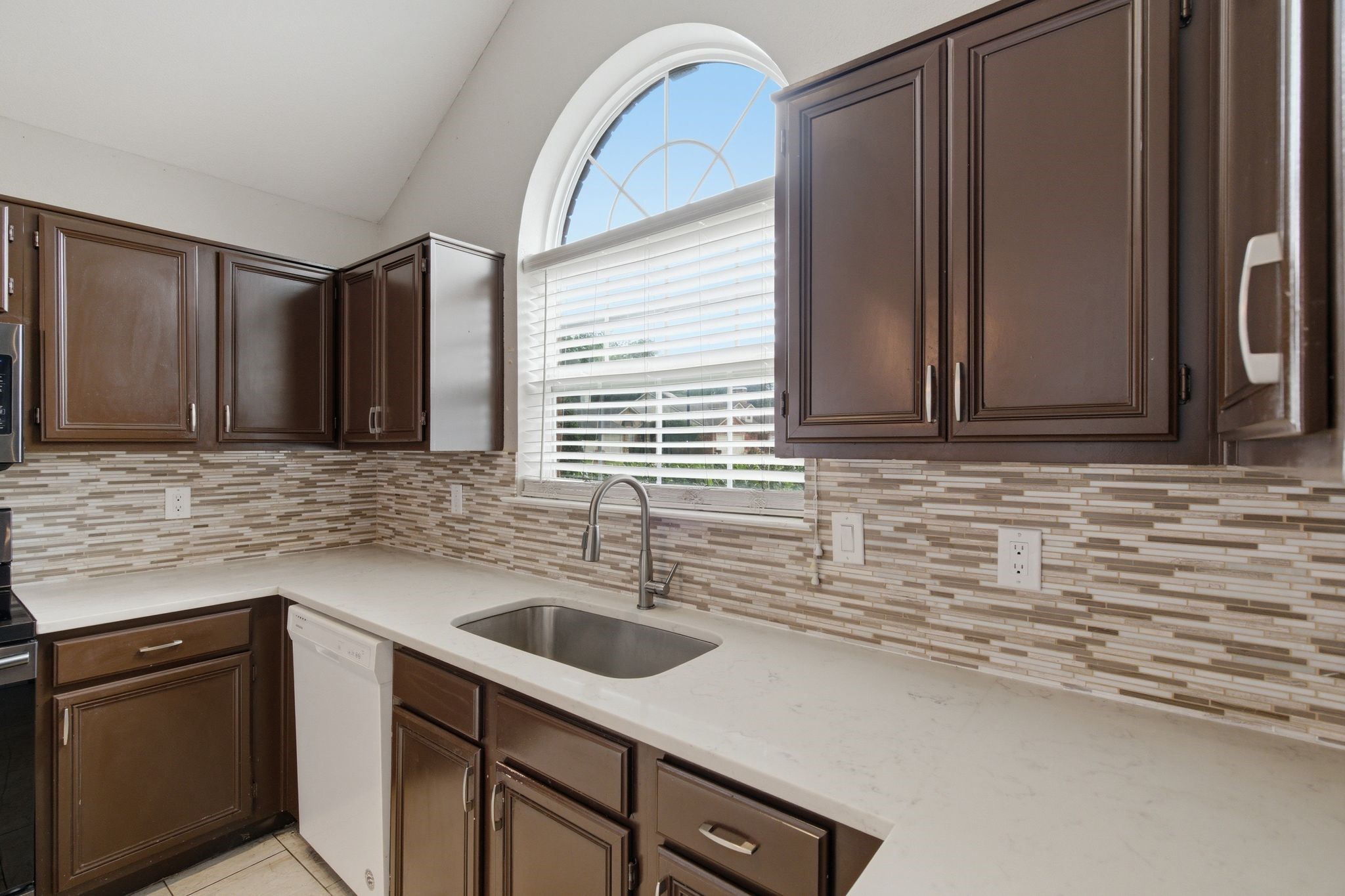 1800 Pine Ridge Drive Bedford TX 76021