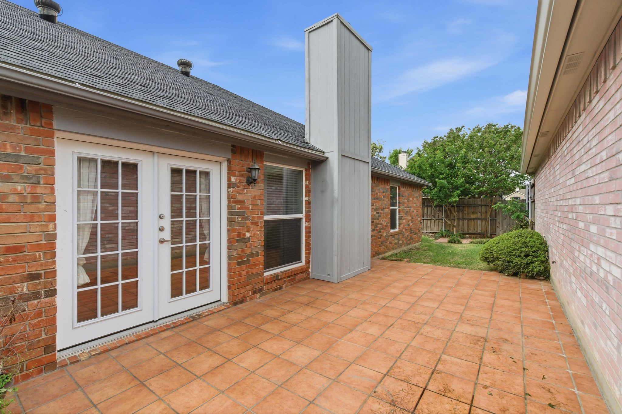 1800 Pine Ridge Drive Bedford TX 76021