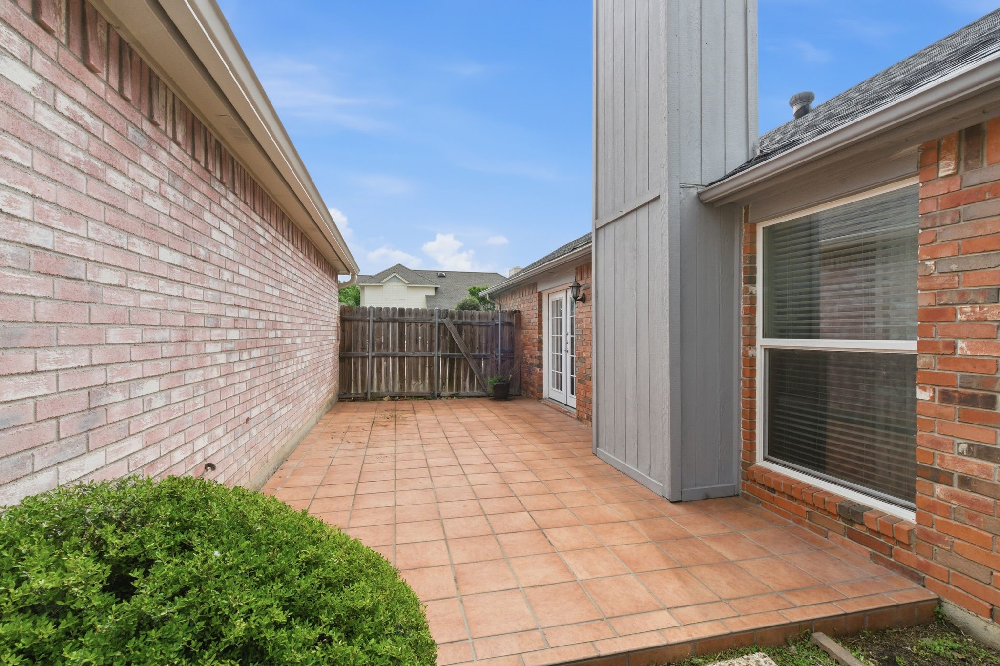 1800 Pine Ridge Drive Bedford TX 76021