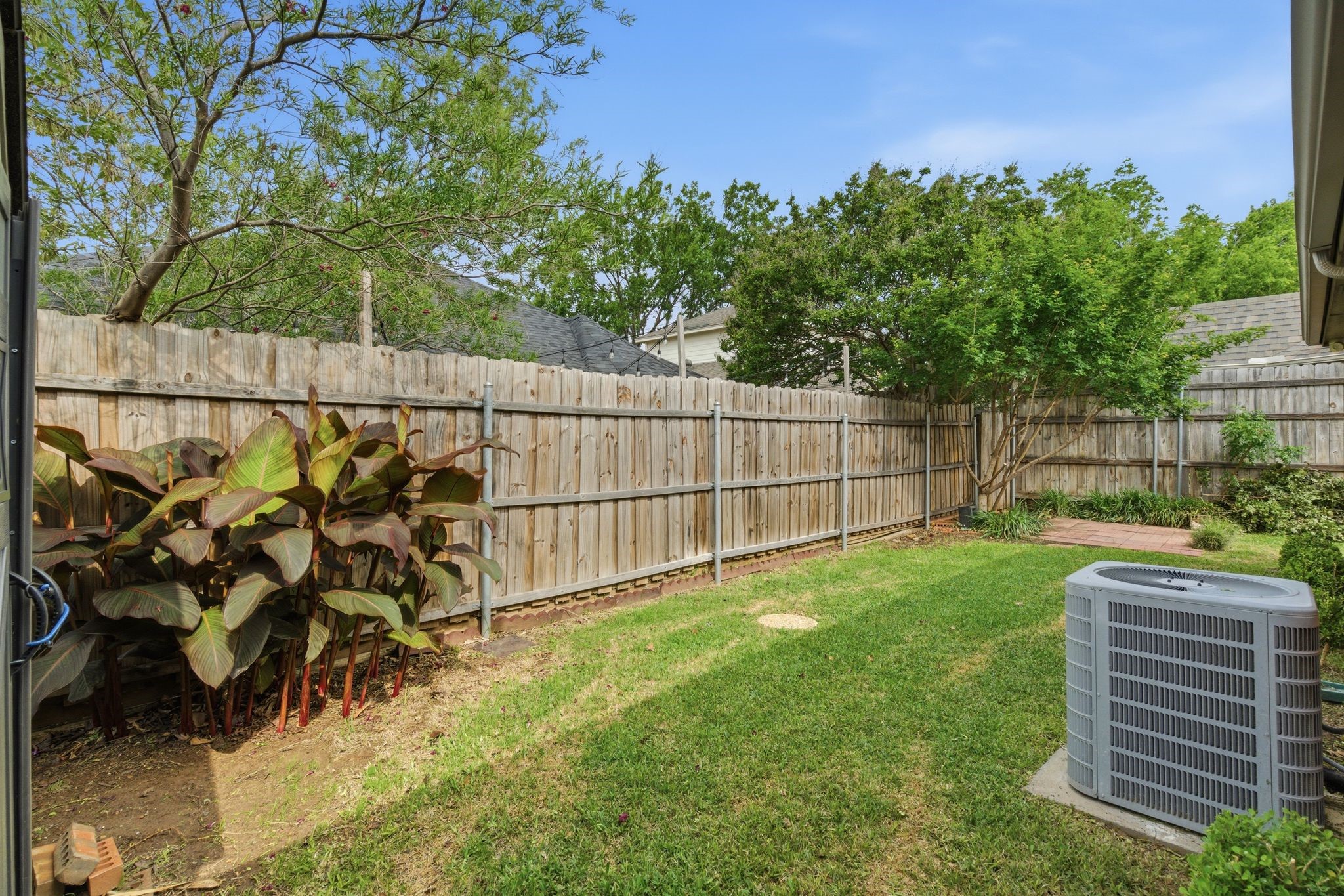 1800 Pine Ridge Drive Bedford TX 76021