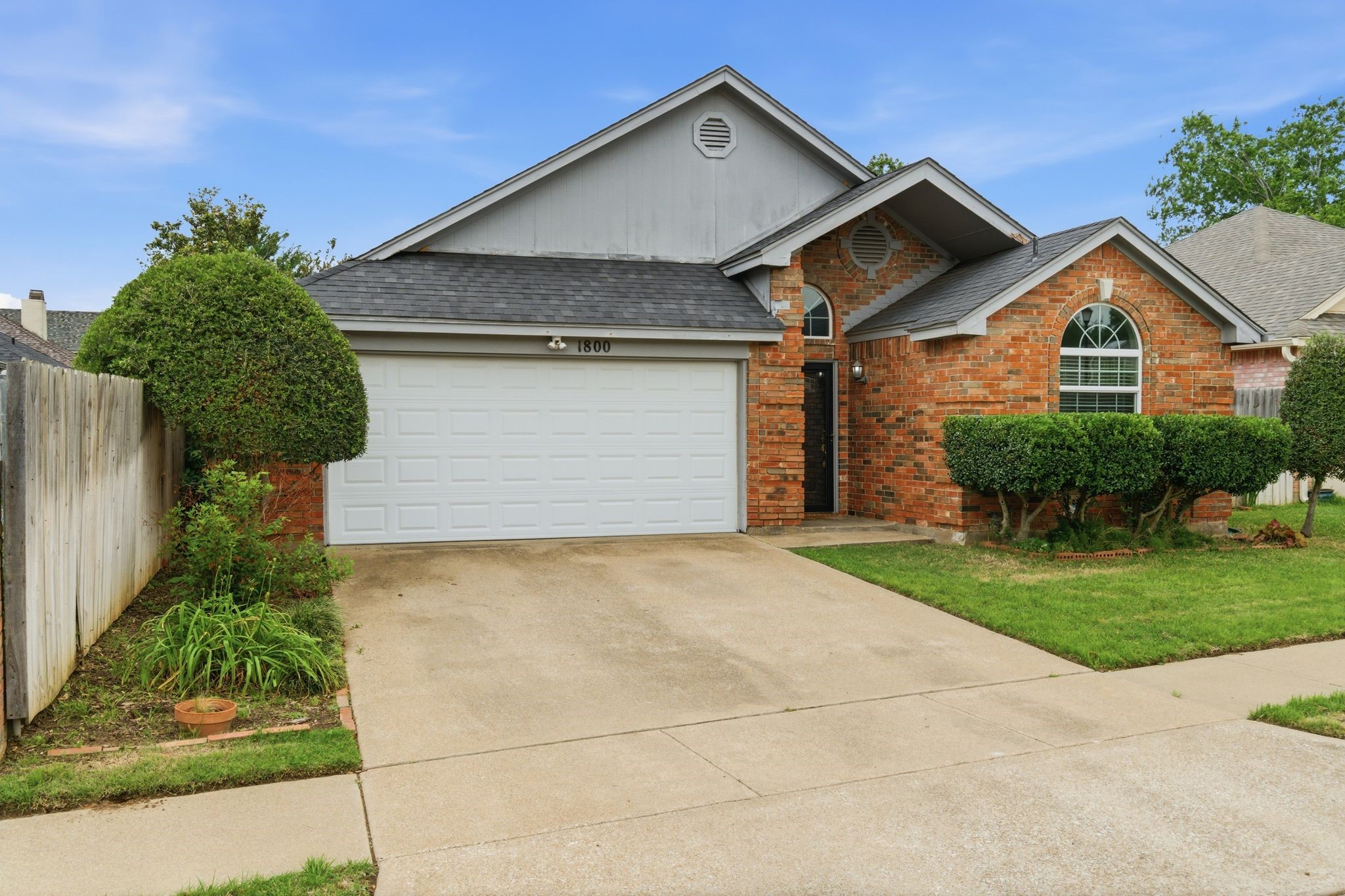 1800 Pine Ridge Drive Bedford TX 76021