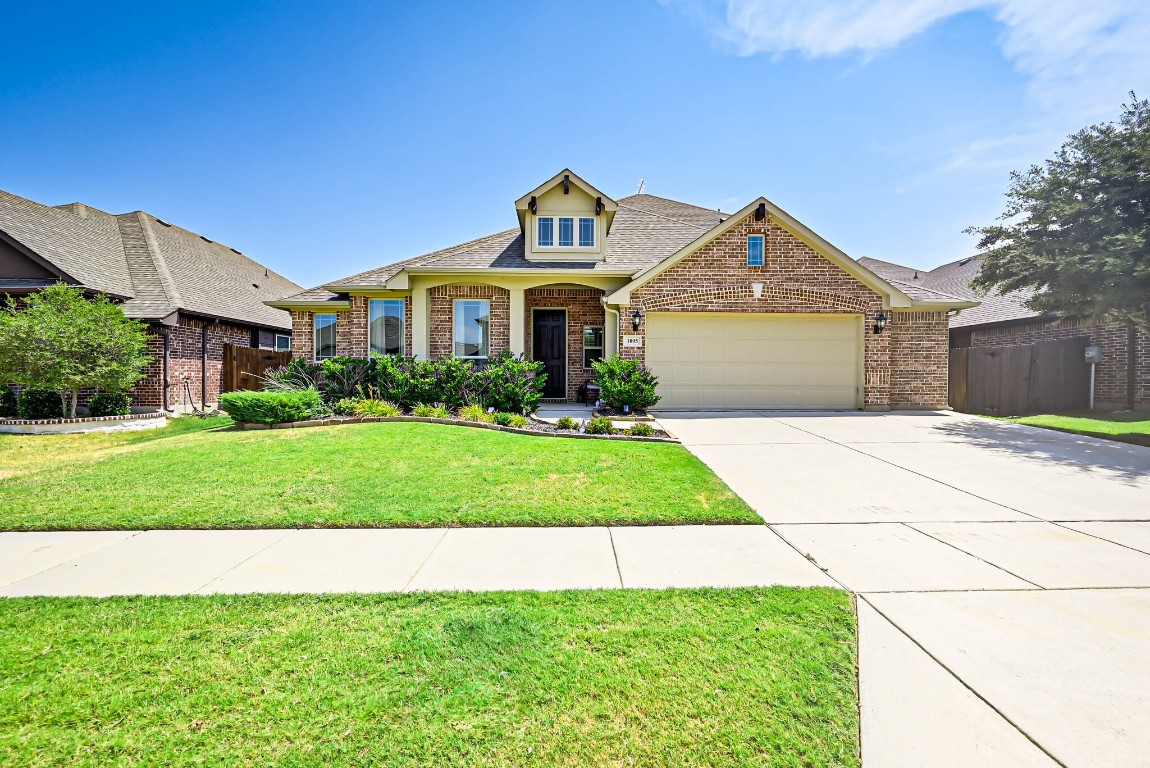1005 Ponderosa Drive Aubrey TX 76227