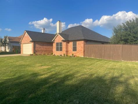 825 Ridgecrest Court Aubrey TX 76227