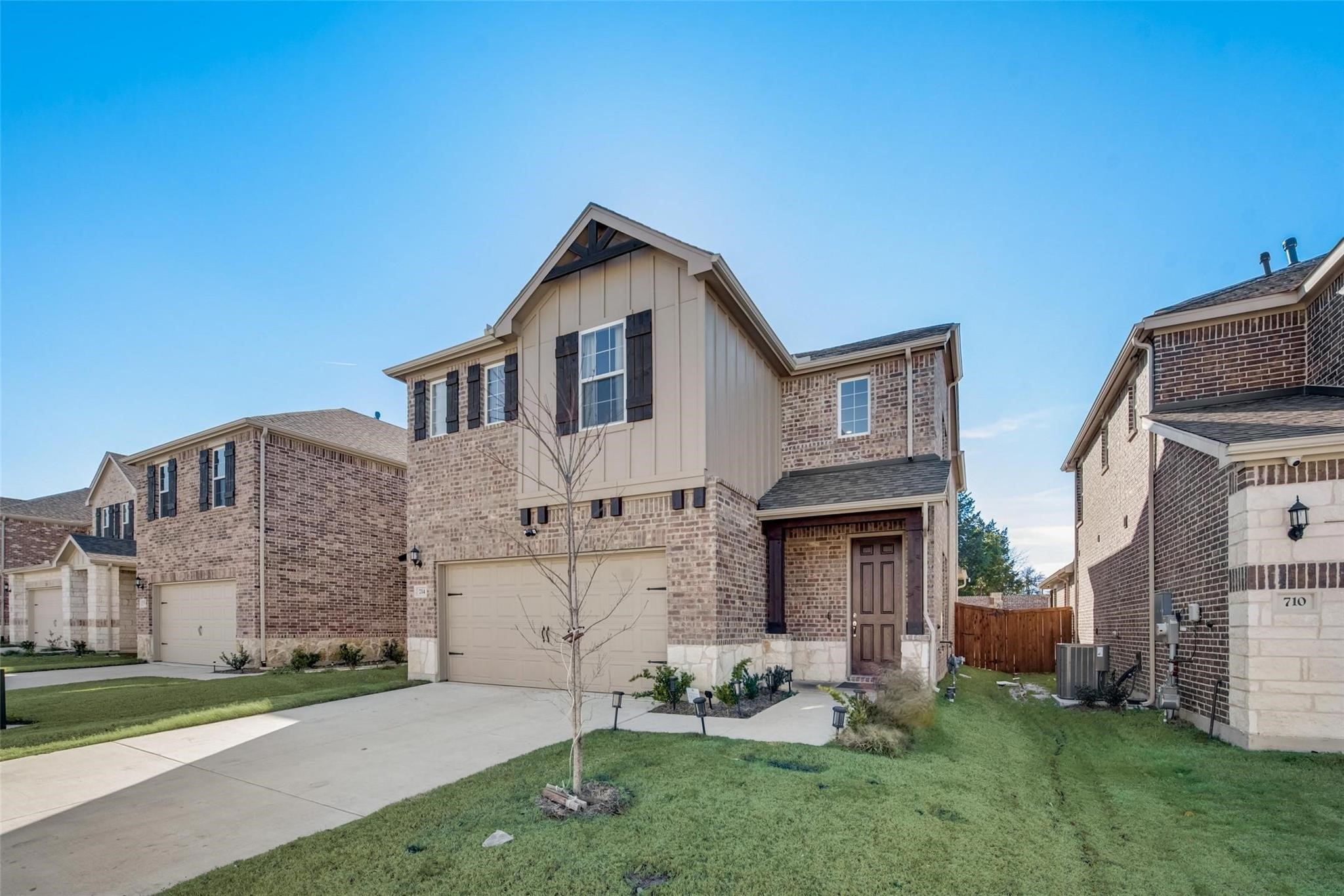 714 Creekwater Lane Garland TX 75043