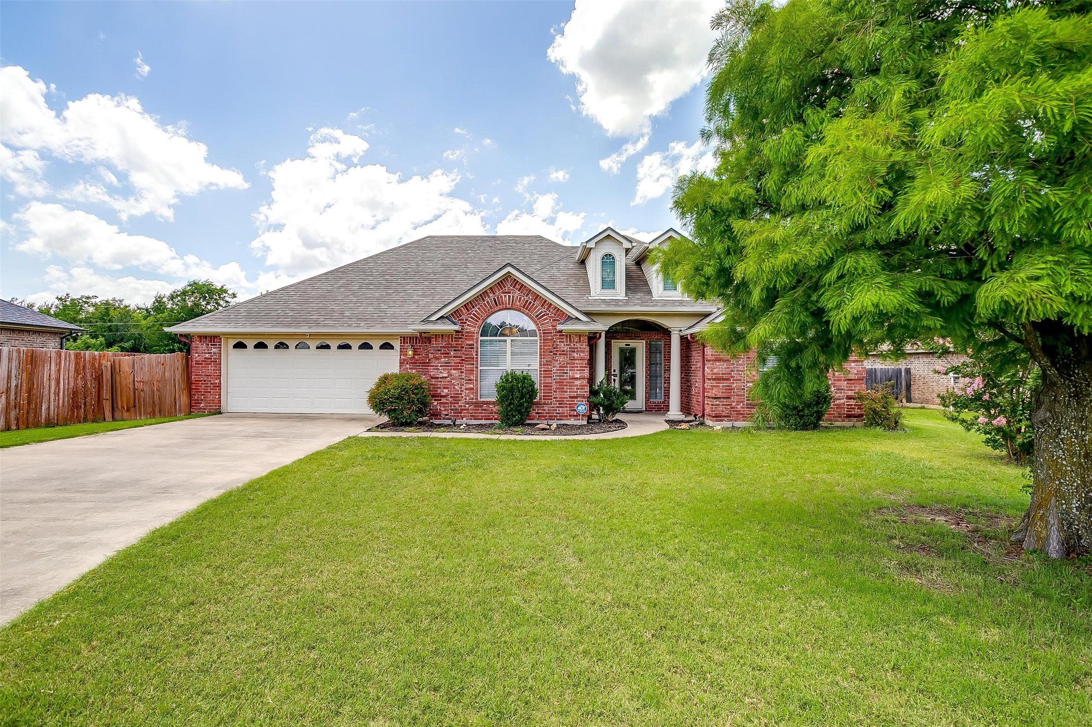 2311 Springhill Court Mineral Wells TX 76067