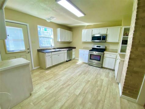 909 W 10th Street Bonham TX 75418