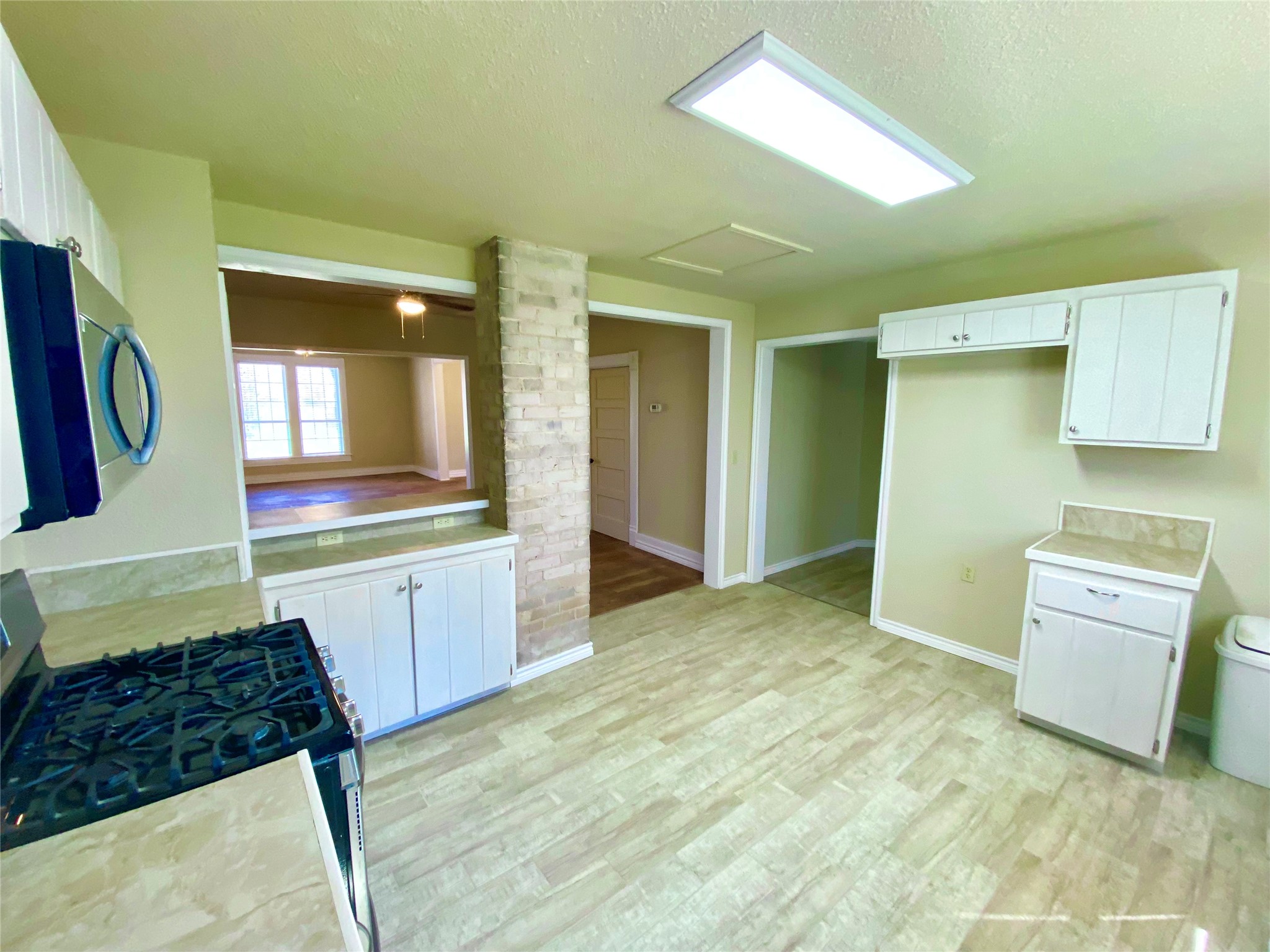 909 W 10th Street Bonham TX 75418