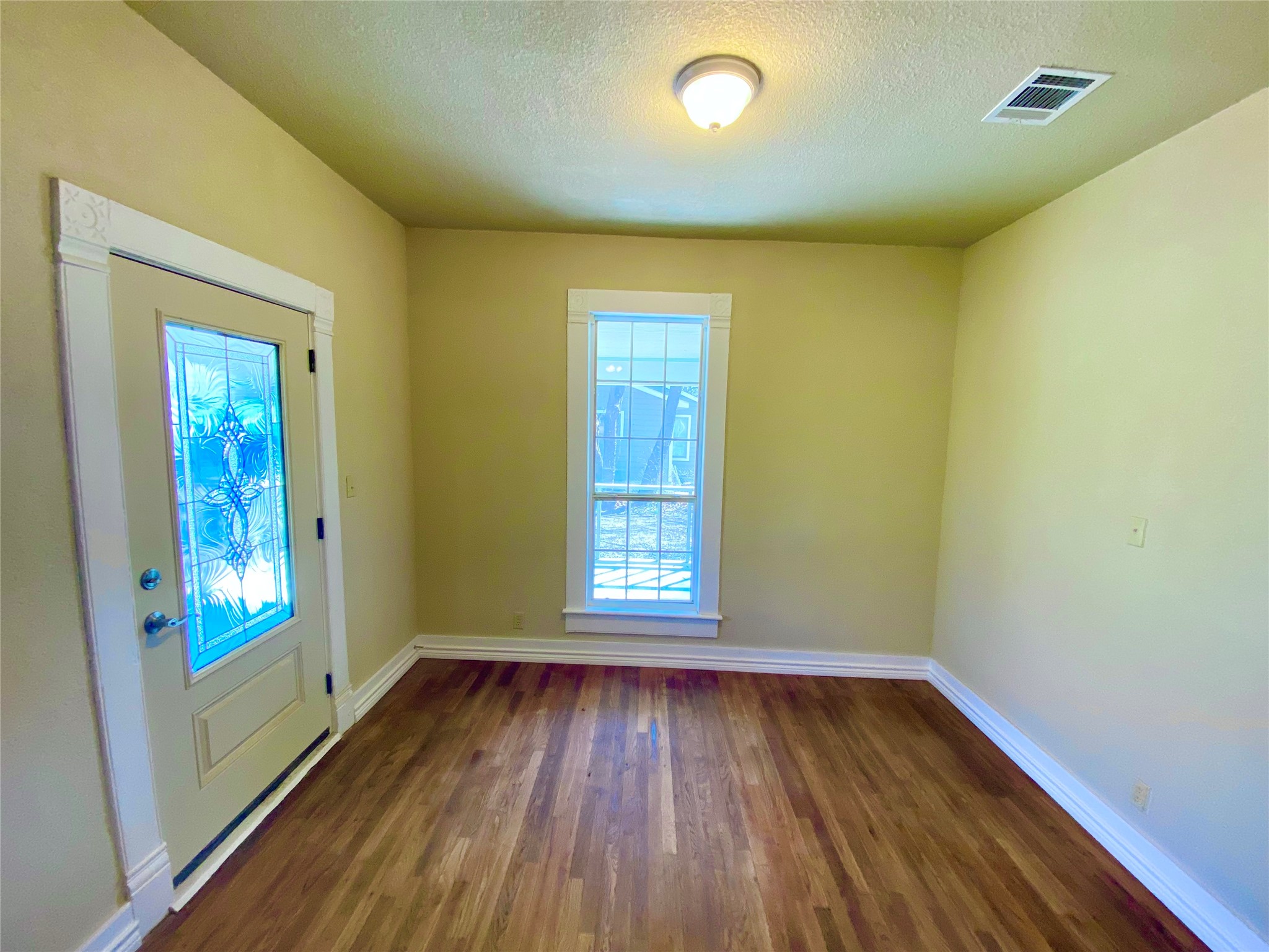 909 W 10th Street Bonham TX 75418