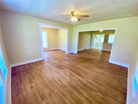 909 W 10th Street Bonham TX 75418