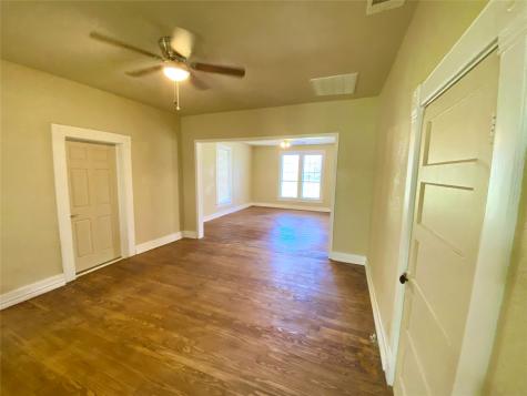 909 W 10th Street Bonham TX 75418
